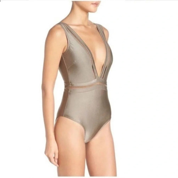 NWT Ted Baker London Pointelle Deep V Swimsuit - Picture 1 of 13